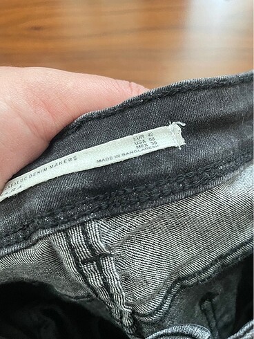 Dizi yırtık zara skinny jean - Görsel 4