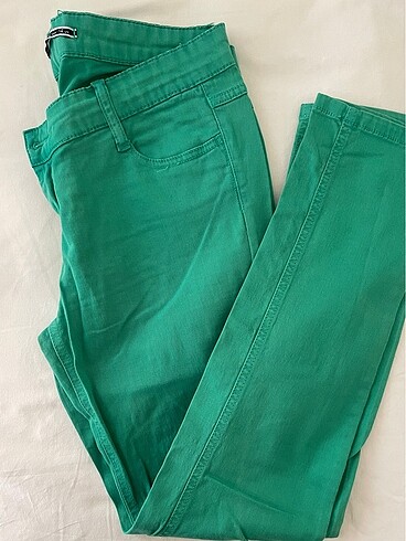 Stradivarius yeşil renkli skinny jean