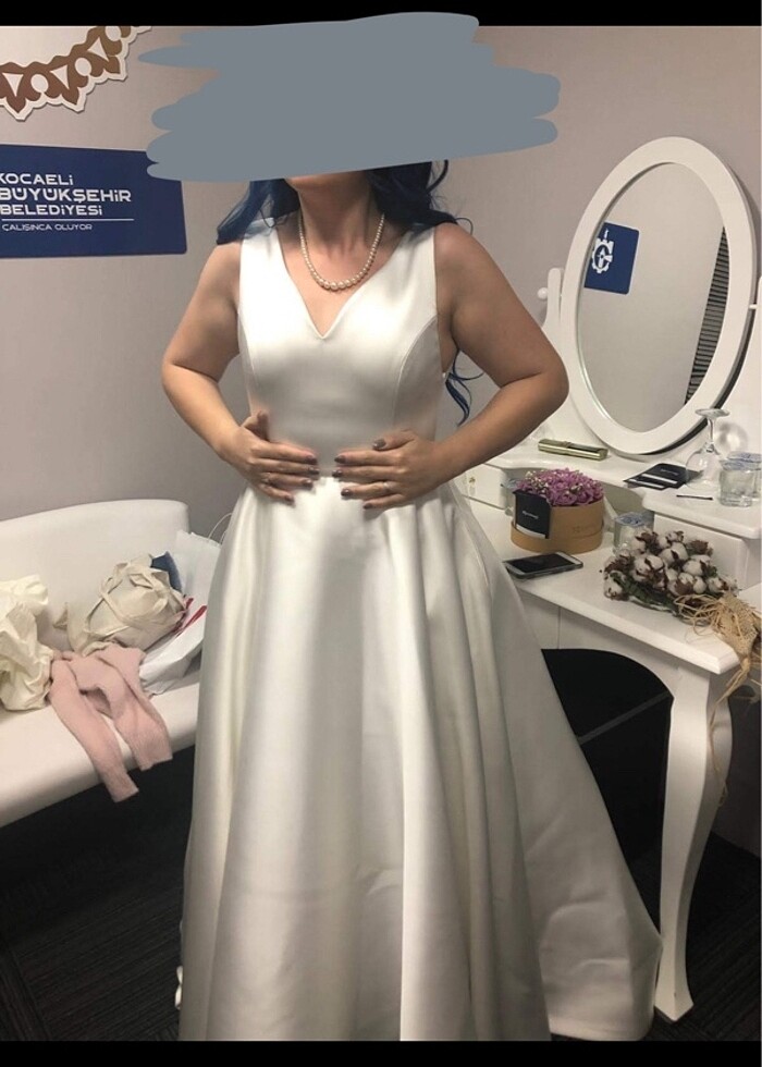 Özel tasarım minimalist saten gelinlik - Görsel 2