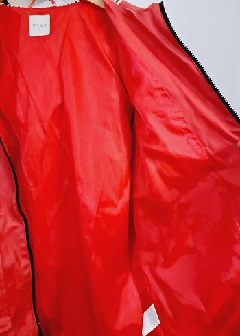 Kırmızı Parlak Kapüşonlu Kadın Yağmurluk - Görsel 13
