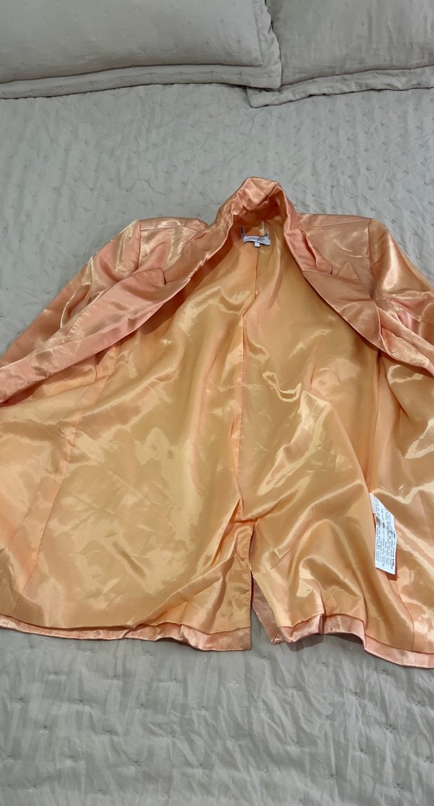 Düğmeli Bej Kadın Midi Blazer - Görsel 4