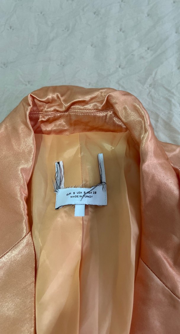 Düğmeli Bej Kadın Midi Blazer - Görsel 3