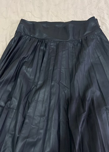 Kadın Siyah Pilili Uzun Etek - Görsel 2