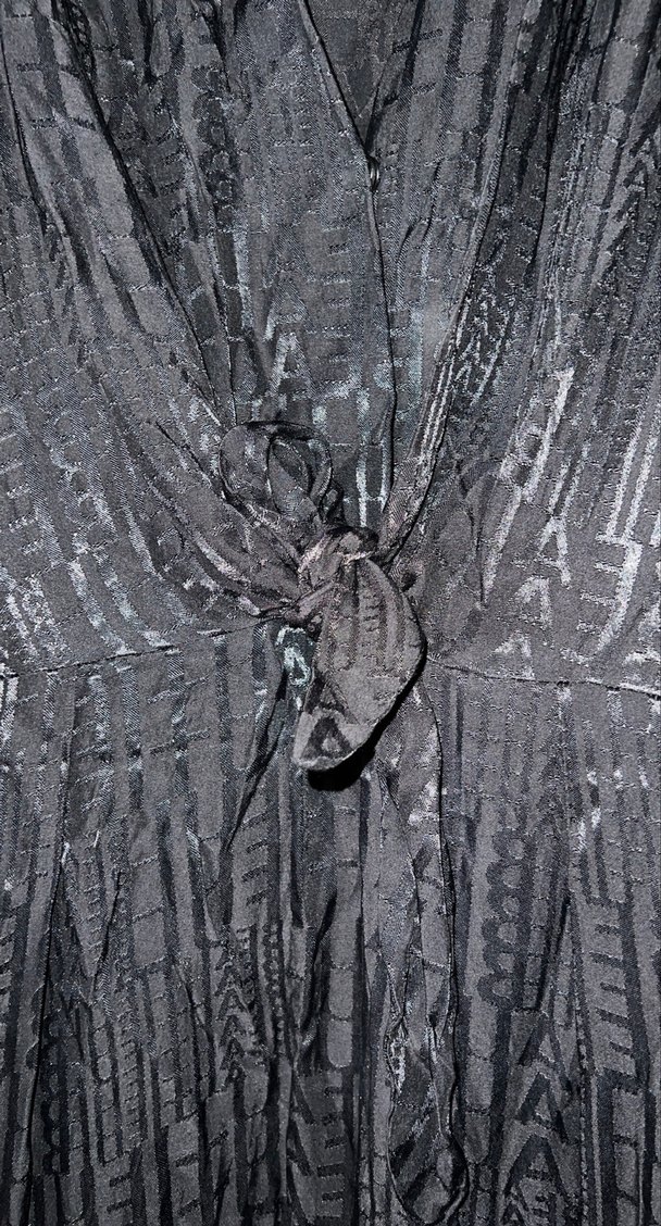 Siyah V Yaka Uzun Keten Elbise - Görsel 5