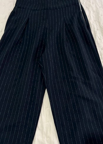 Lacivert Pilili Midi Kumaş Pantolon kısa paçalı - Görsel 2