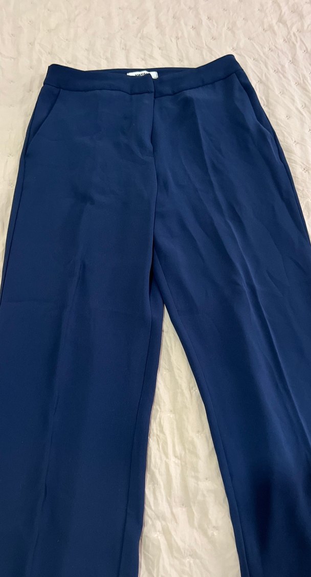 Lacivert Düz Kesim Kadın Kumaş Pantolon kısa paçalı - Görsel 2