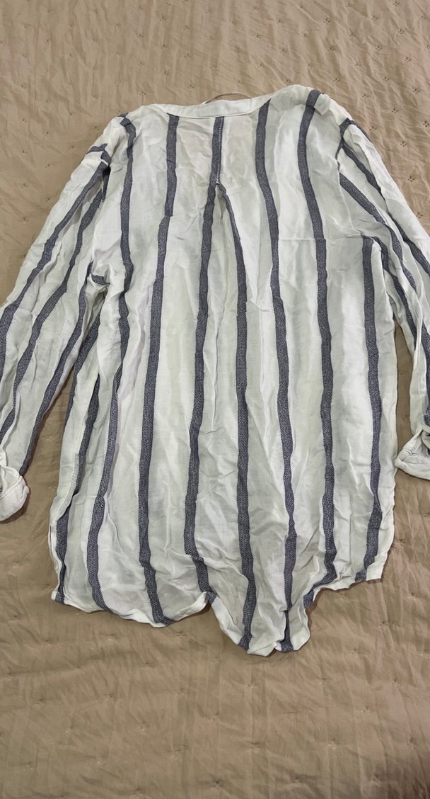 Düğmeli Uzun Kollu Keten Gömlek - Görsel 3