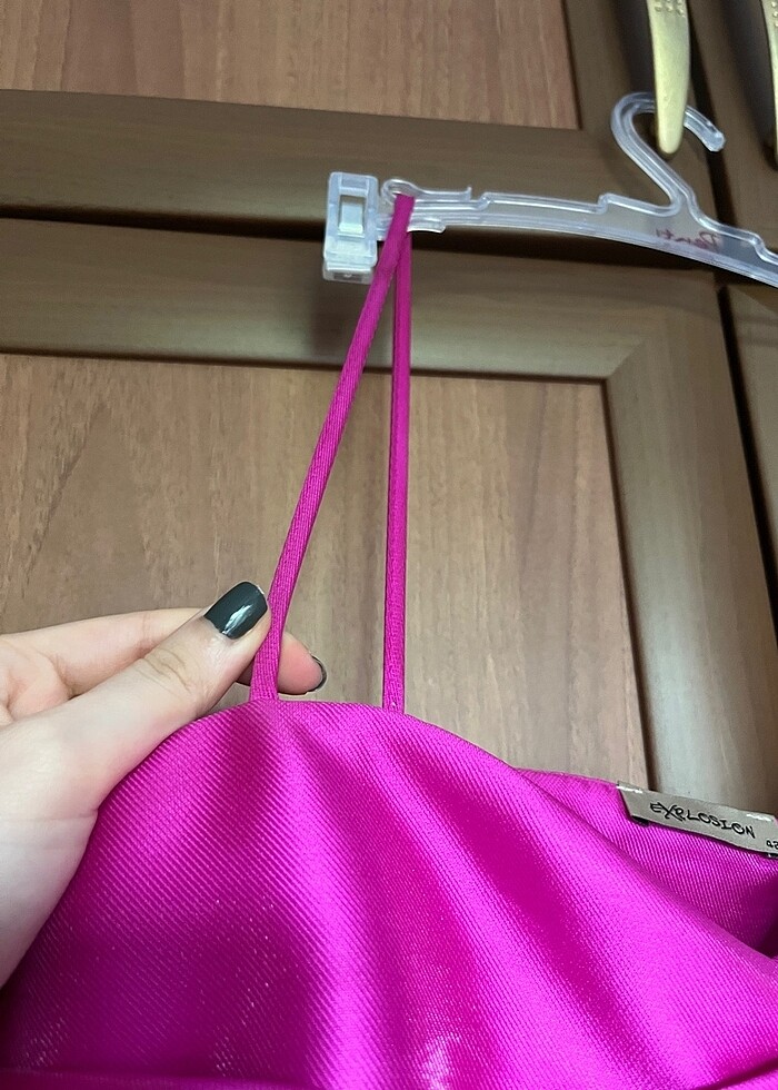 Fiyonklu Kısa Elbise - Görsel 4