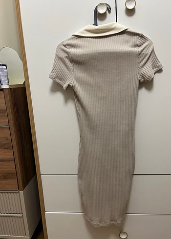 xs Beden ten rengi Renk Polo Yaka Bej Midi Elbise