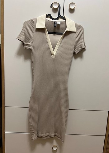 Polo Yaka Bej Midi Elbise