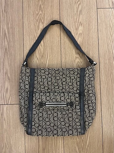 Calvin klein orijinal büyük kol çantası