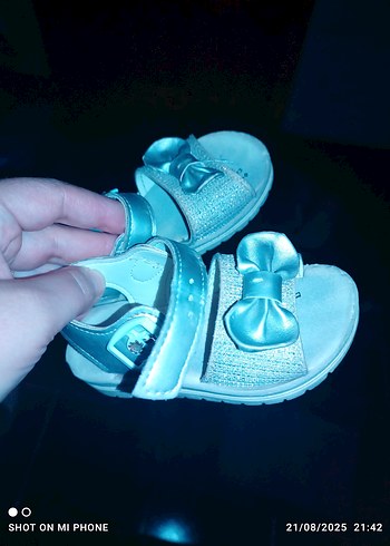 LC Waikiki Fiyonklu Turkuaz Kız Çocuk Sandalet