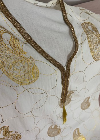 Etnik Desenli Püsküllü Kız Elbisesi - Görsel 3