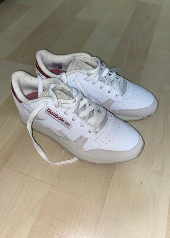 Reebok Beyaz Spor Ayakkabı