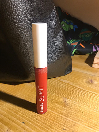Beaulis lipstick