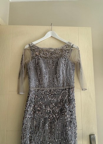 Özel dikim işlemeli gri abiye tuvalet - Görsel 4