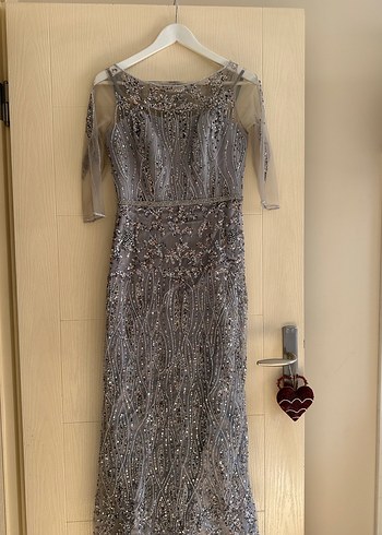 Özel dikim işlemeli gri abiye tuvalet - Görsel 2