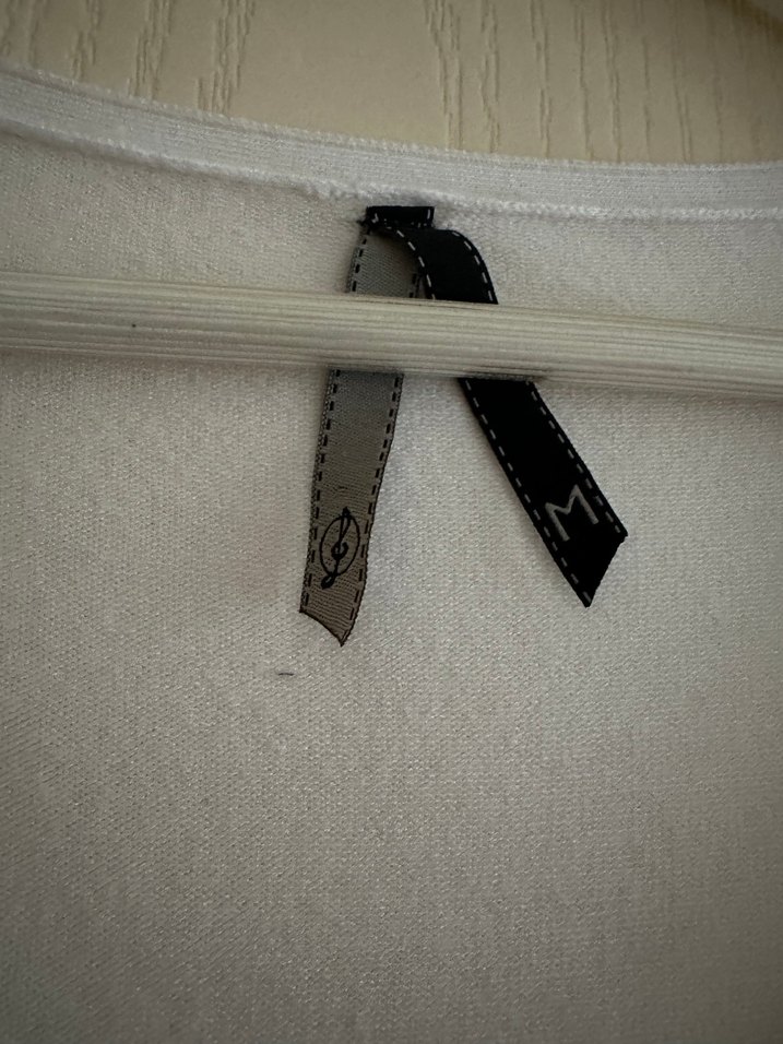 Stradivarius beyaz hırka - Görsel 4