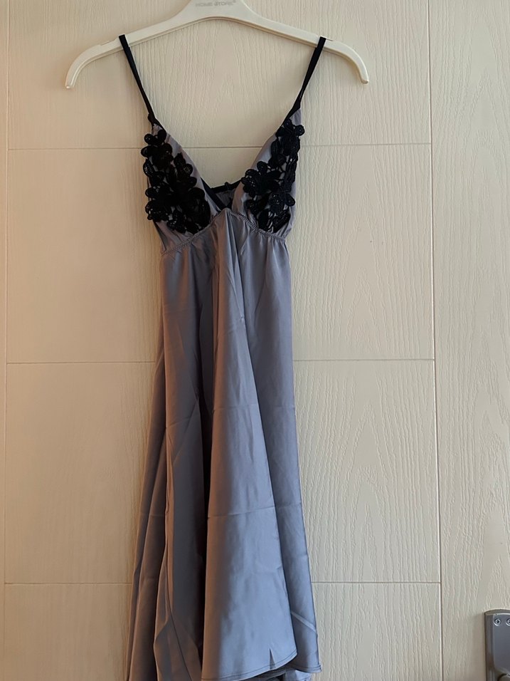 Gri sırtı çarpraz gecelik - Görsel 2