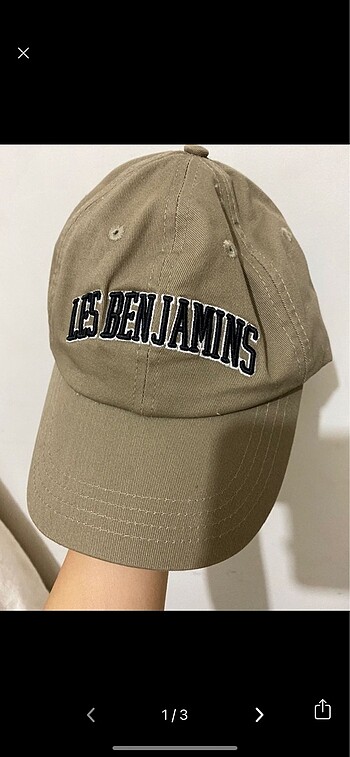 Les benjamins şapka