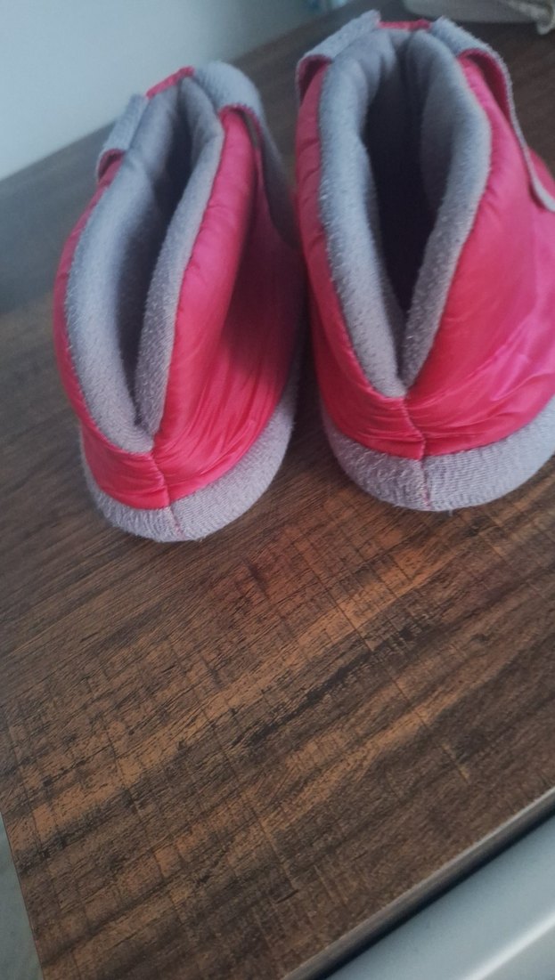 Kız Çocukları için Pembe Nakışlı Sıcak Terlik - Görsel 2