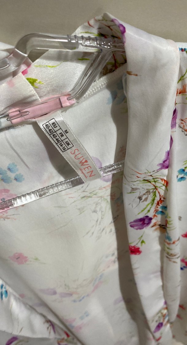 Suwen Saten Çiçek Desenli Sabahlık - Görsel 3