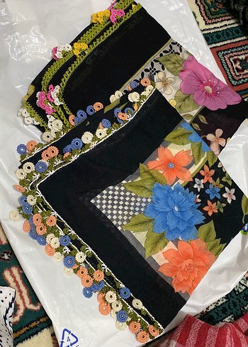 Çiçekli Dantel Detaylı Bohem Kadın Şal