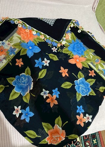 Çiçekli Dantel Detaylı Bohem Kadın Şal - Görsel 5