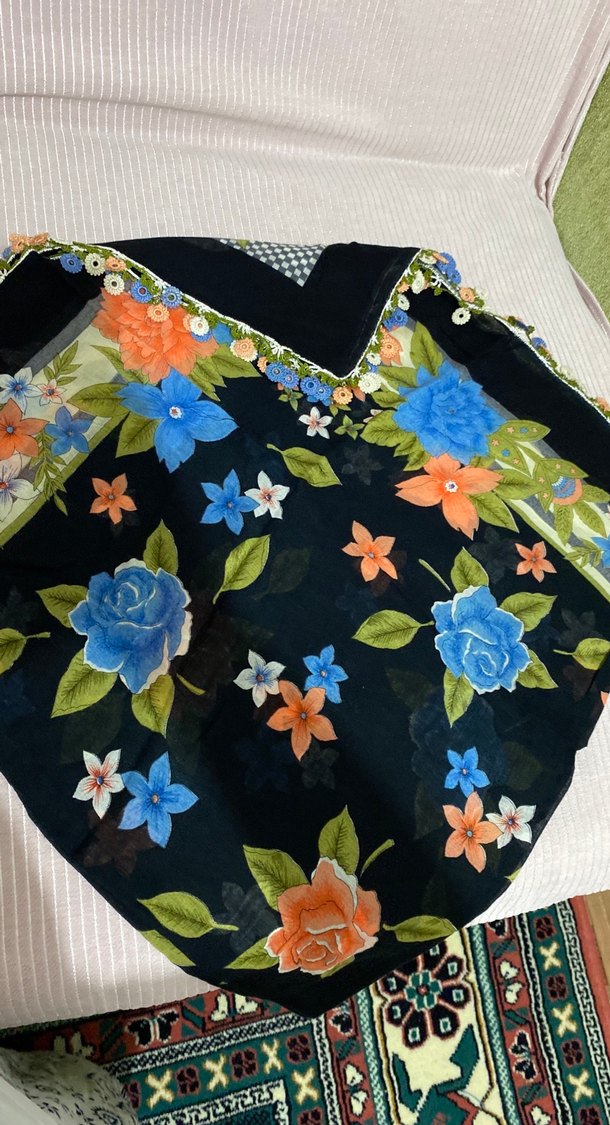 Çiçekli Dantel Detaylı Bohem Kadın Şal - Görsel 5