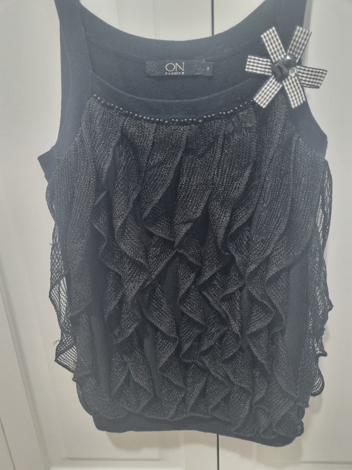 on fasion marka Düğmeli, Askılı Siyah Midi Triko buluz - Görsel 4