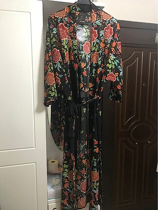 Çiçekli kimono