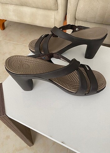 38 Beden Orjinal Crocs terlik
