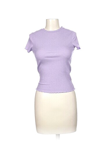 Defacto T-shirt %70 İndirimli.