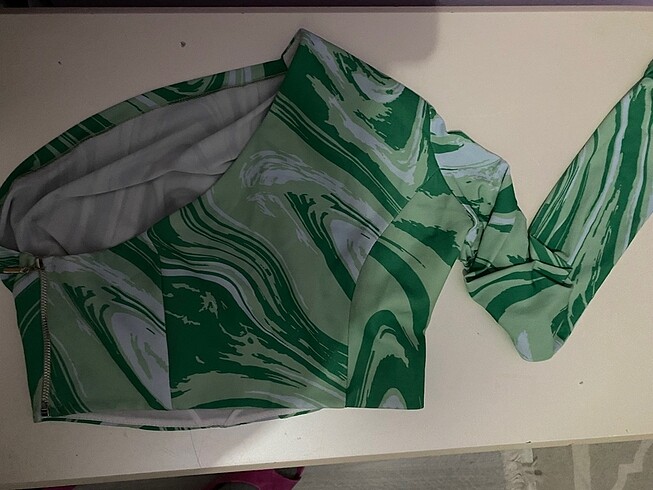 Trendyol & Milla Tek kol crop