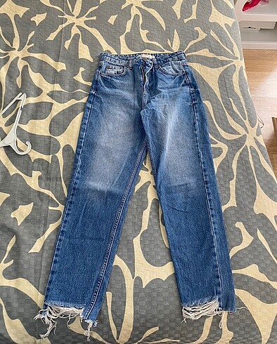 34 Beden mavi Renk Jeans