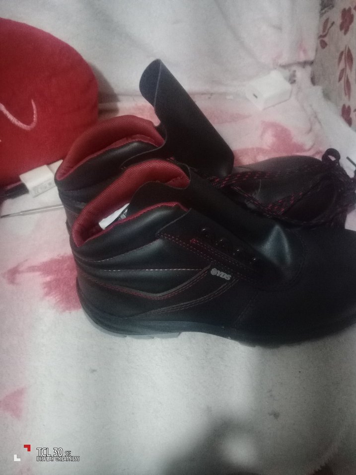 Siyah Bağcıklı Gotik Erkek Kauçuk Bot - Görsel 3