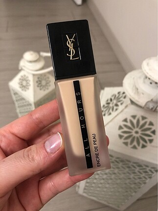 Ysl fondöten