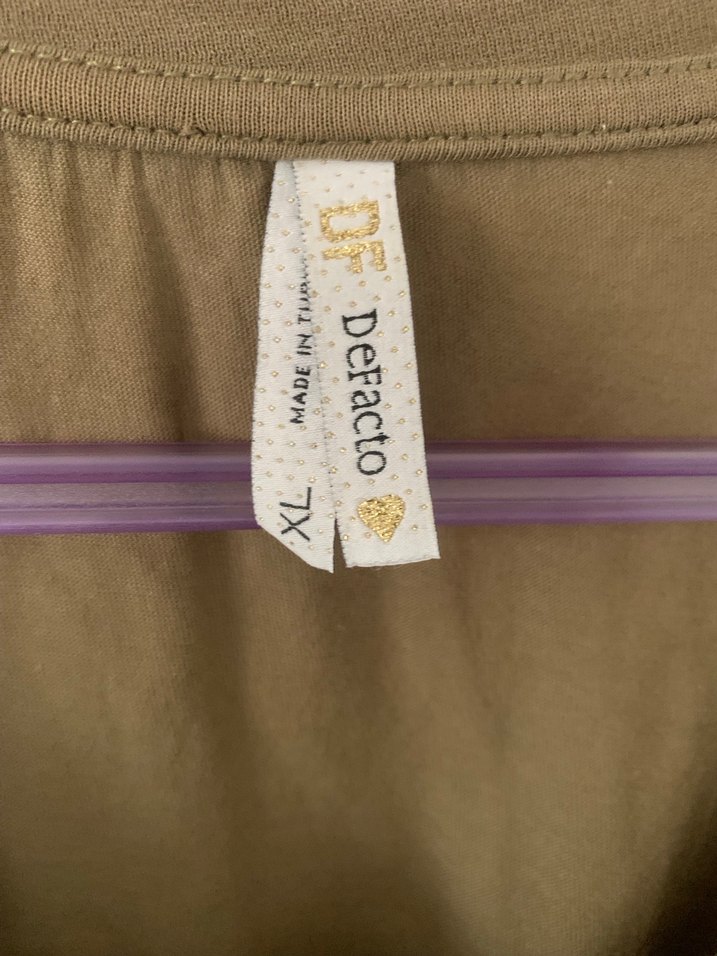 Kahverengi Baskılı Kadın Tişört - Görsel 3