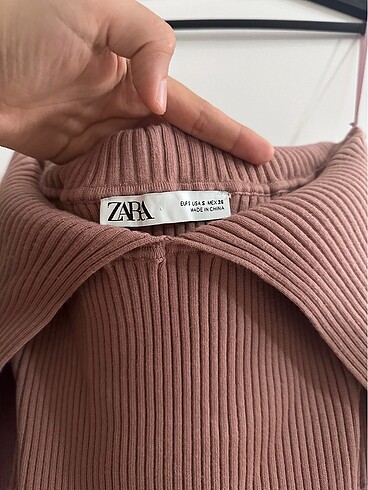 Zara triko elbise düşük omuzlu
