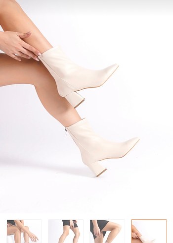 Beyaz Minimalist Deri Stiletto Topuklu Bot
