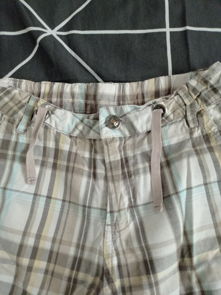 Gri Ekoseli 8/9 yaş şort - Görsel 2