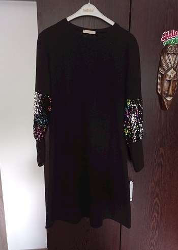 Boncuk Detaylı Siyah Midi Triko Elbise - Görsel 7