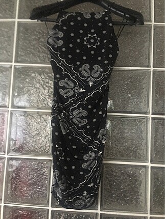 Bershka elbise