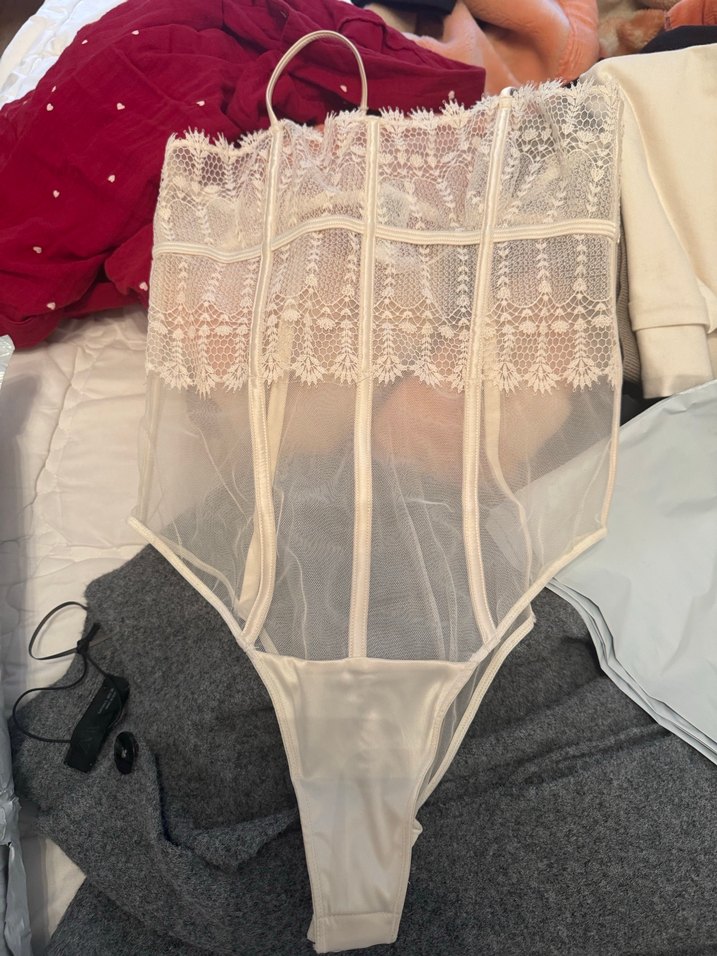 İşlemeli Askılı body - Görsel 5