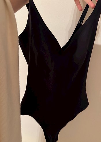 Siyah V Yaka Kadın İnce Atlet - Görsel 5