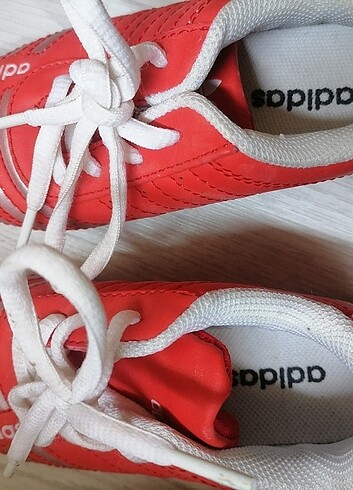 26 Beden kırmızı Renk Orjinal Adidas ayakkabı 