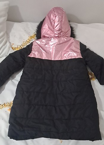 Kürklü Kapüşonlu Siyah Kız Mont - Görsel 3