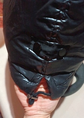 Kürk Detaylı Siyah  Uzun Zara Kadın Kışlık Mont - Görsel 6