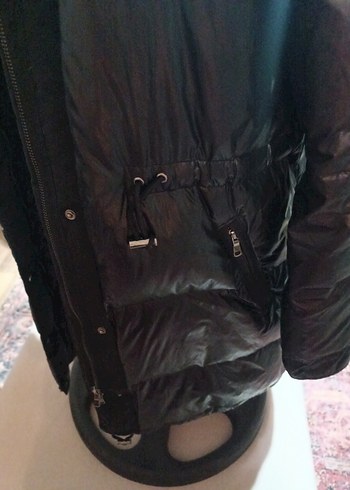 Kürk Detaylı Siyah  Uzun Zara Kadın Kışlık Mont - Görsel 8