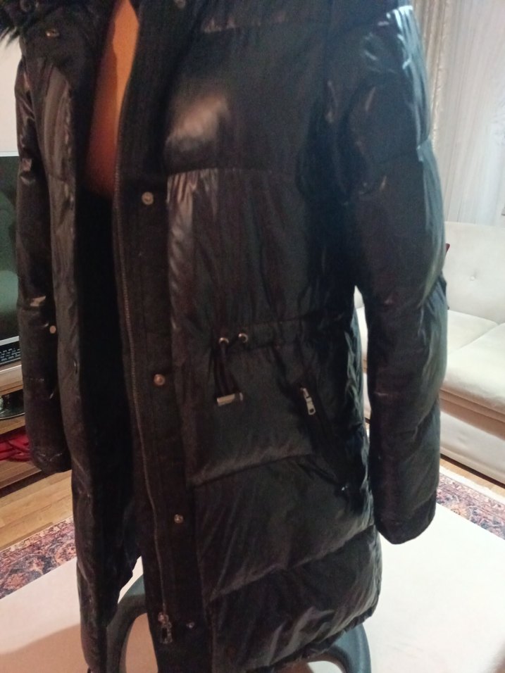 Kürk Detaylı Siyah  Uzun Zara Kadın Kışlık Mont - Görsel 5